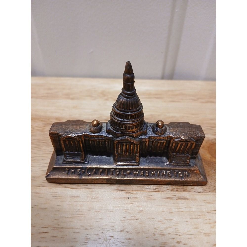 Vintage The Capitol Washington Miniature Building Metal Souvenir Bronze Color